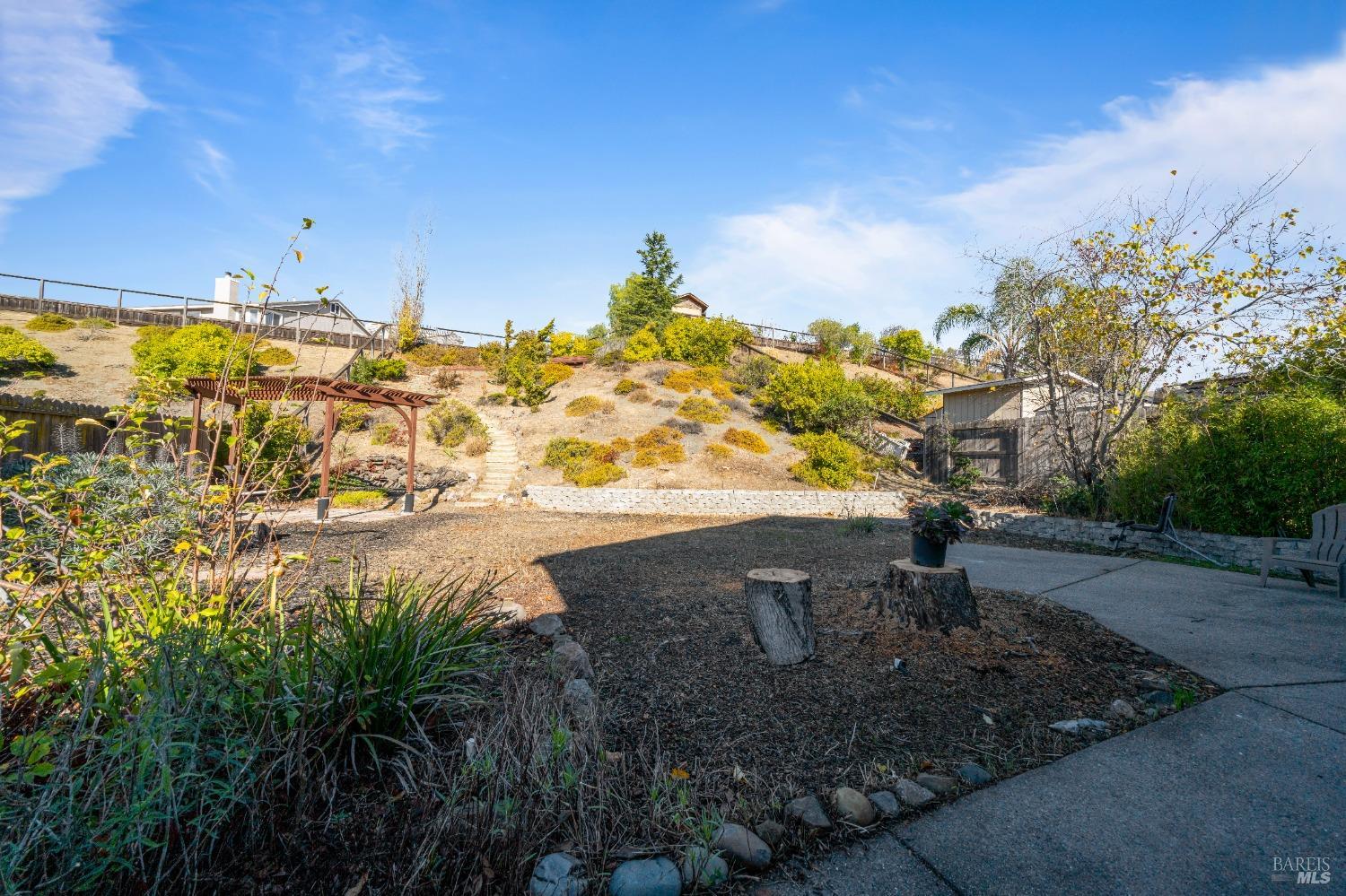 Detail Gallery Image 39 of 47 For 6257 Pebble Beach Dr, Vallejo,  CA 94591 - 3 Beds | 2/1 Baths