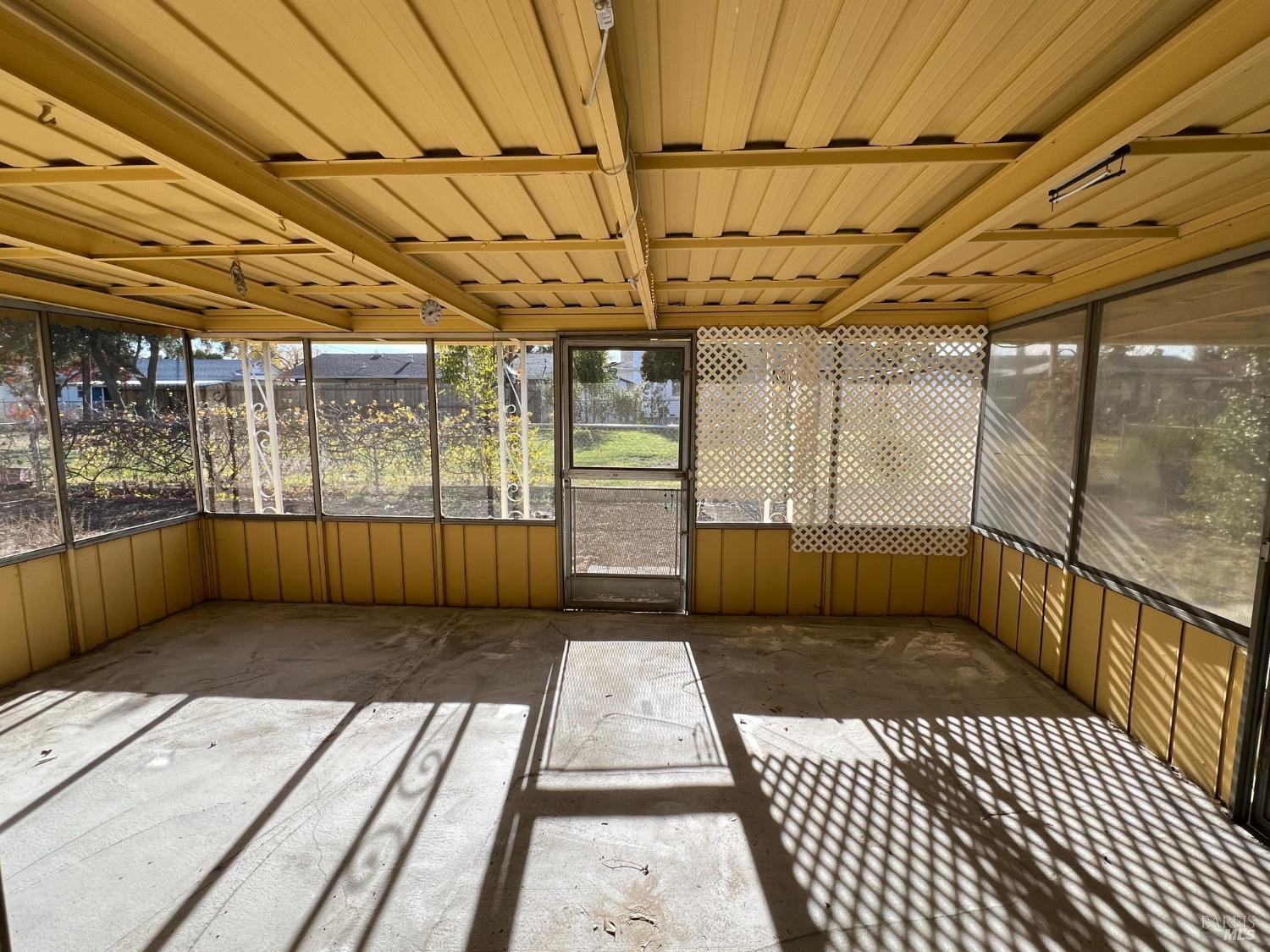 Detail Gallery Image 34 of 45 For 142 Mckinley Cir, Vacaville,  CA 95687 - 2 Beds | 2 Baths