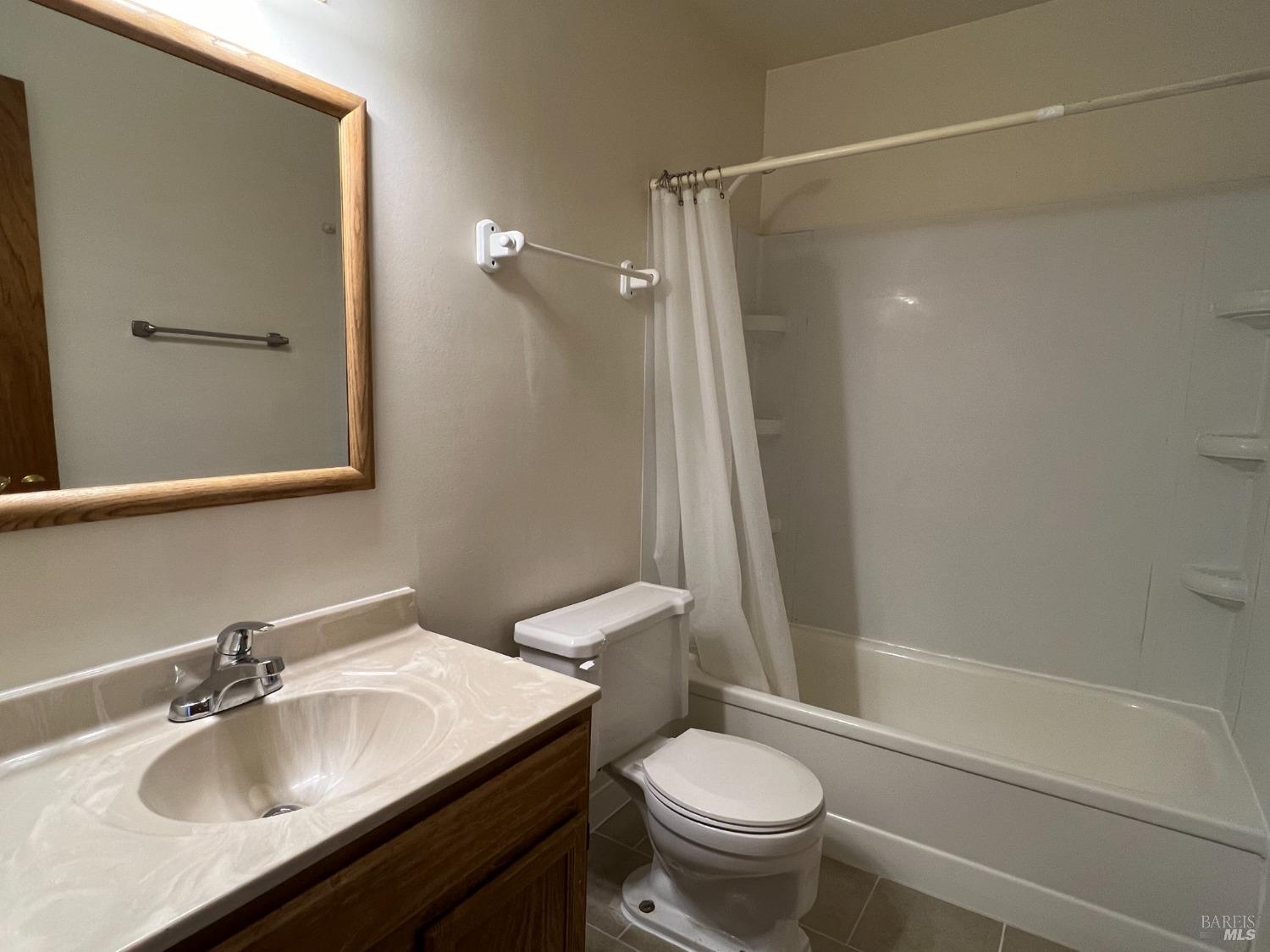 Detail Gallery Image 32 of 45 For 142 Mckinley Cir, Vacaville,  CA 95687 - 2 Beds | 2 Baths