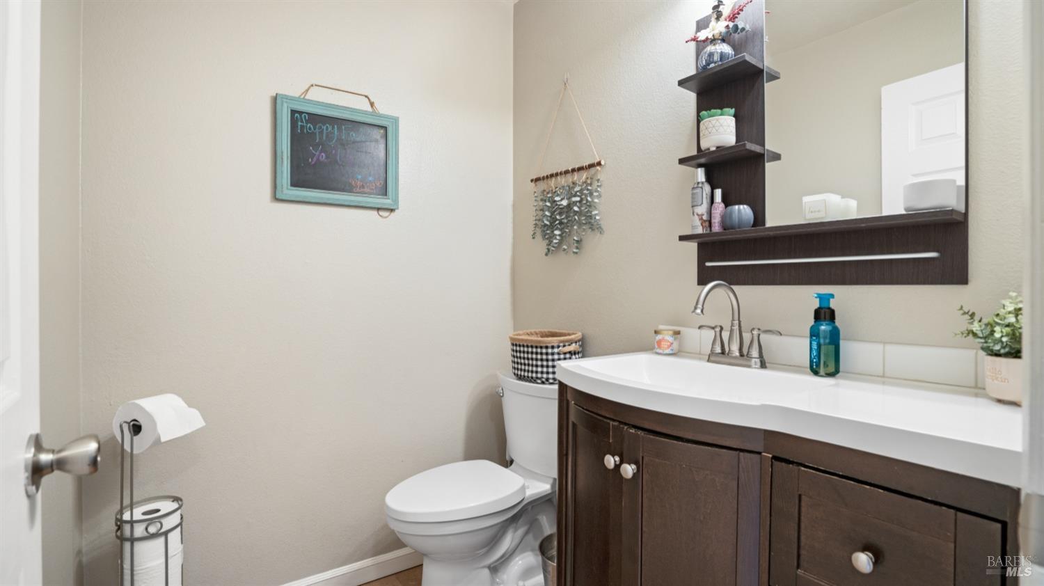 Detail Gallery Image 19 of 32 For 622 Marshall Rd, Vacaville,  CA 95687 - 4 Beds | 2/1 Baths