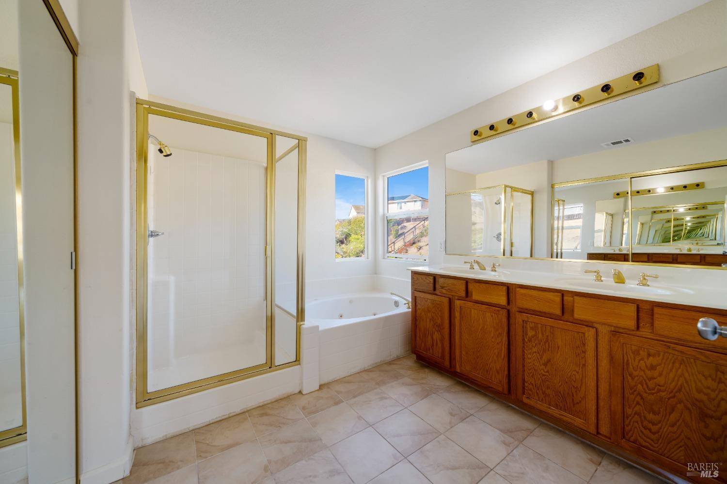 Detail Gallery Image 31 of 47 For 6257 Pebble Beach Dr, Vallejo,  CA 94591 - 3 Beds | 2/1 Baths