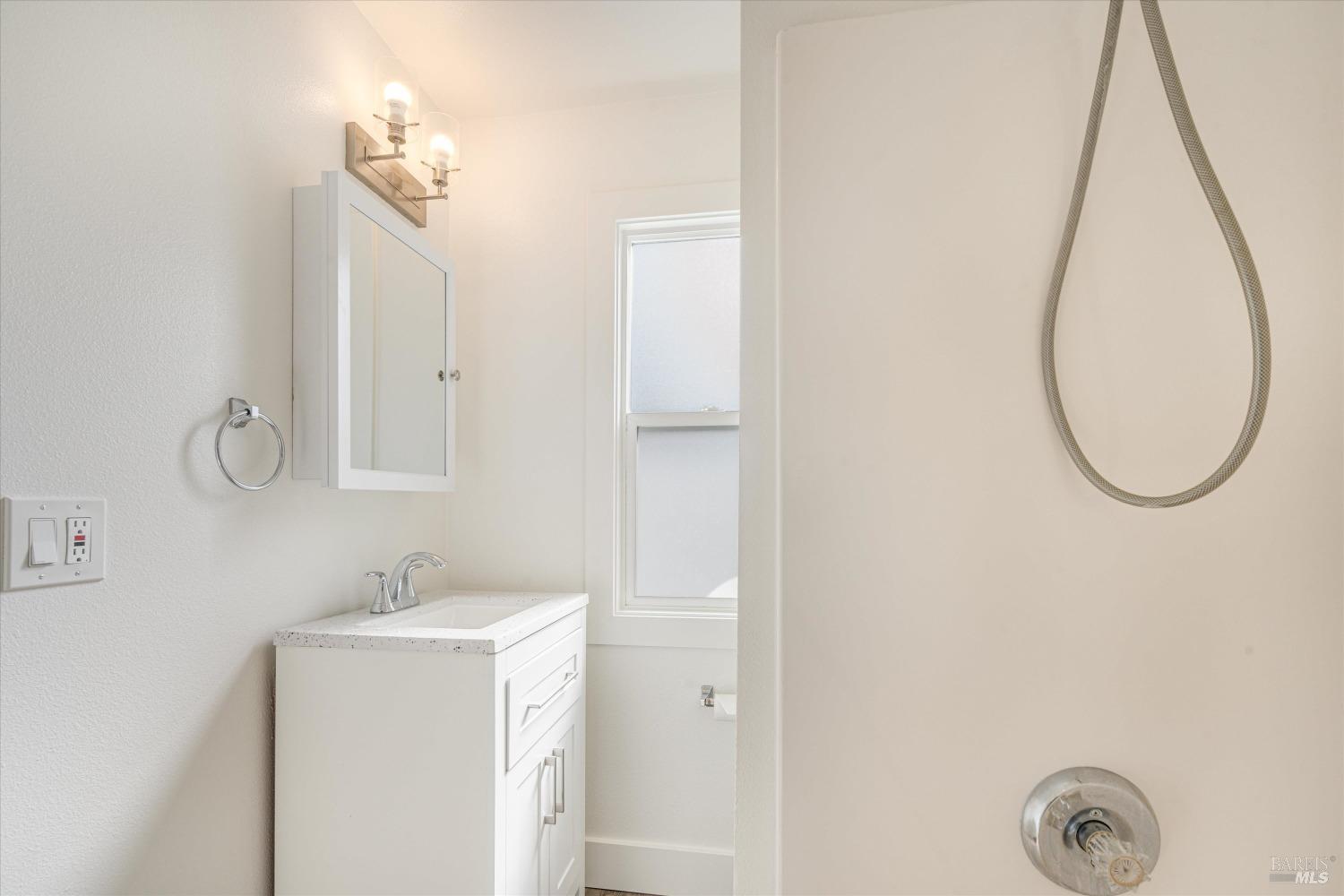 Detail Gallery Image 22 of 32 For 130 W 6th St, Santa Rosa,  CA 95401 - 2 Beds | 1 Baths