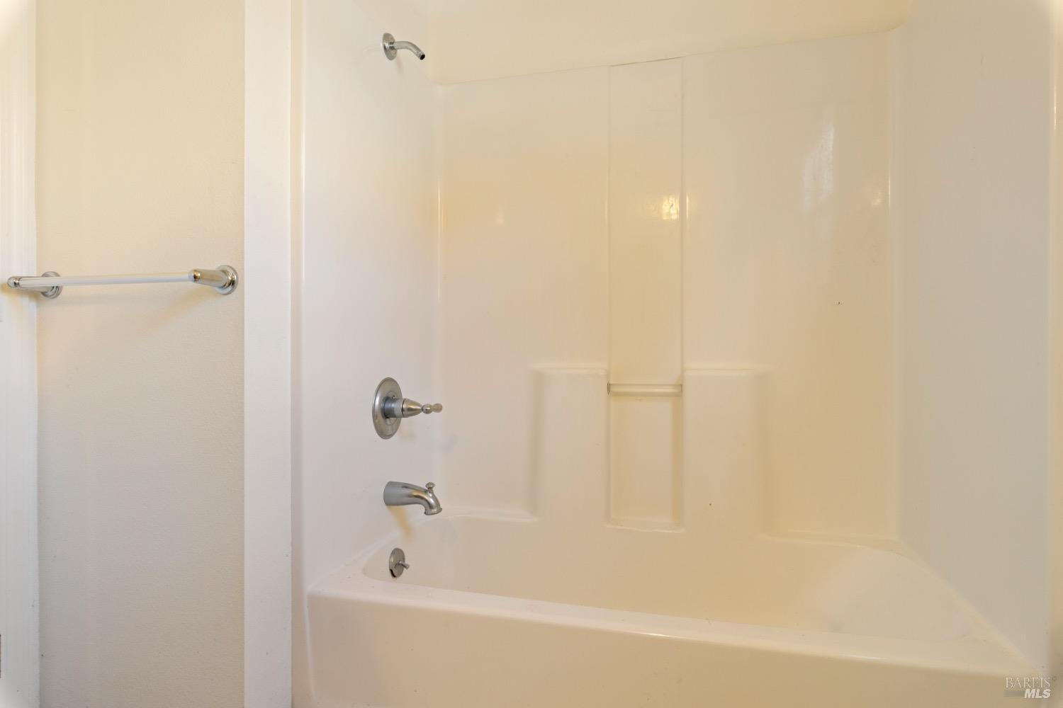 Detail Gallery Image 15 of 37 For 7152 Plumas St, Nice,  CA 95464 - 3 Beds | 2 Baths