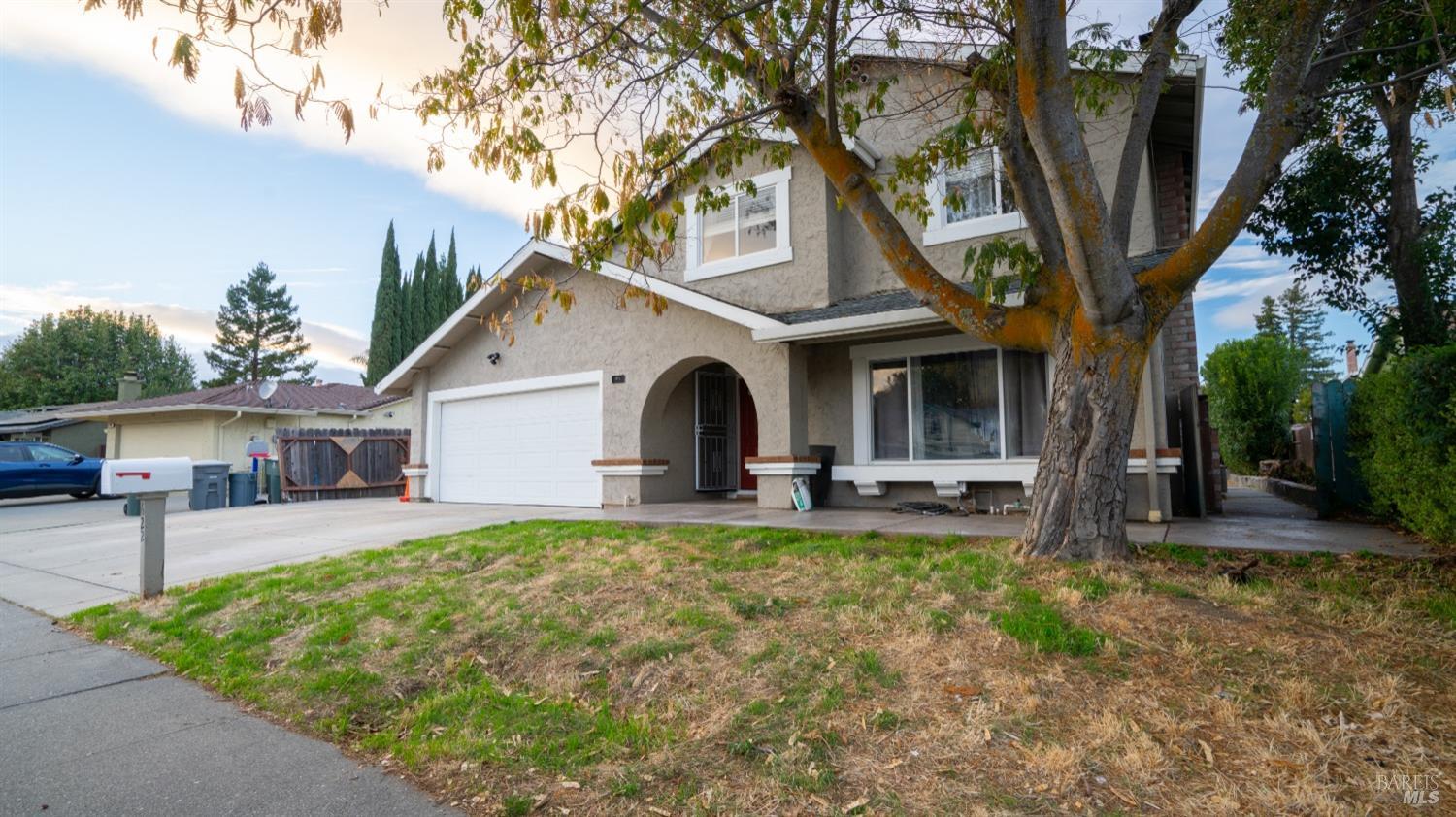 Detail Gallery Image 3 of 32 For 622 Marshall Rd, Vacaville,  CA 95687 - 4 Beds | 2/1 Baths