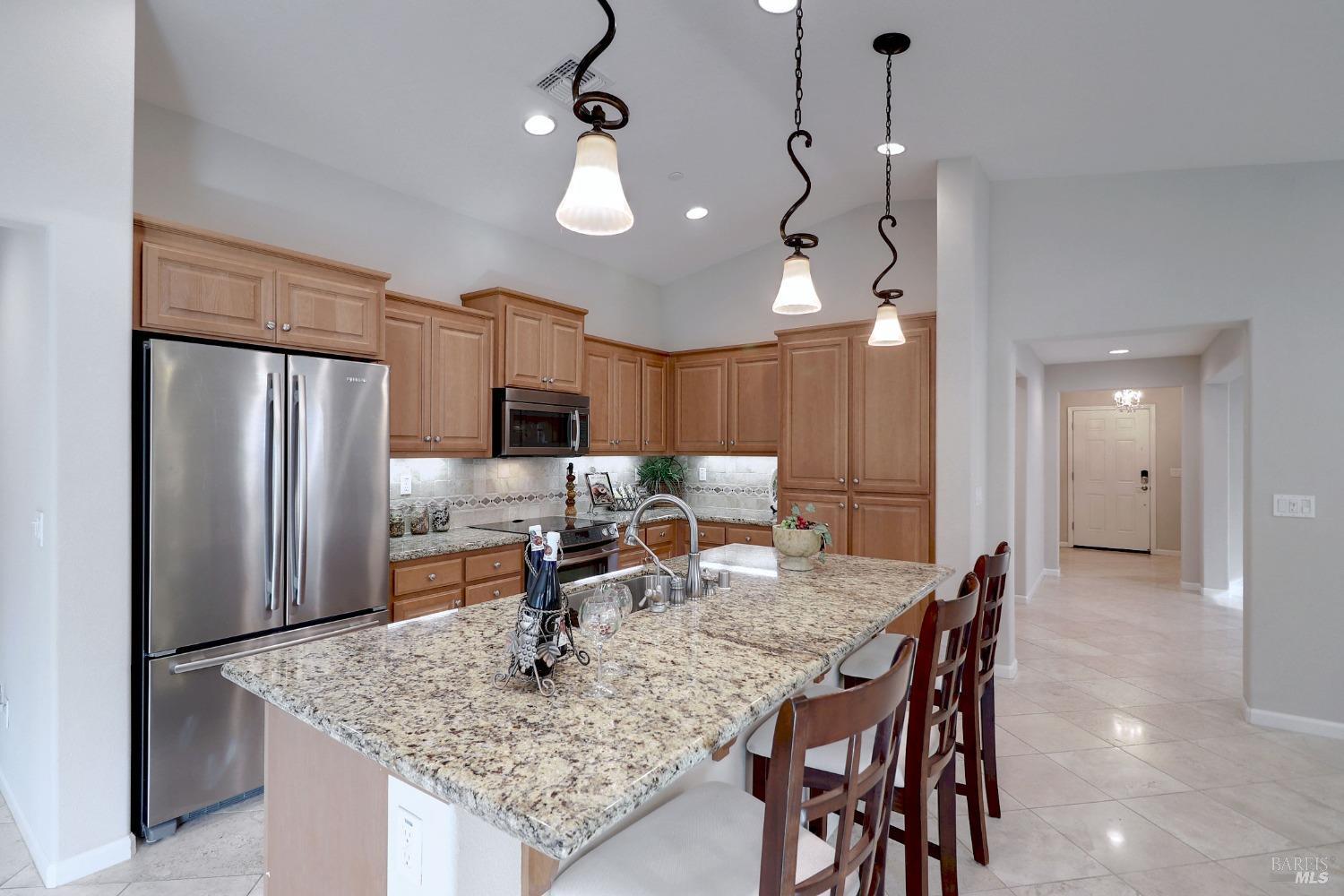 Detail Gallery Image 11 of 87 For 423 Eagle Crest Ct, Rio Vista,  CA 94571 - 2 Beds | 2 Baths