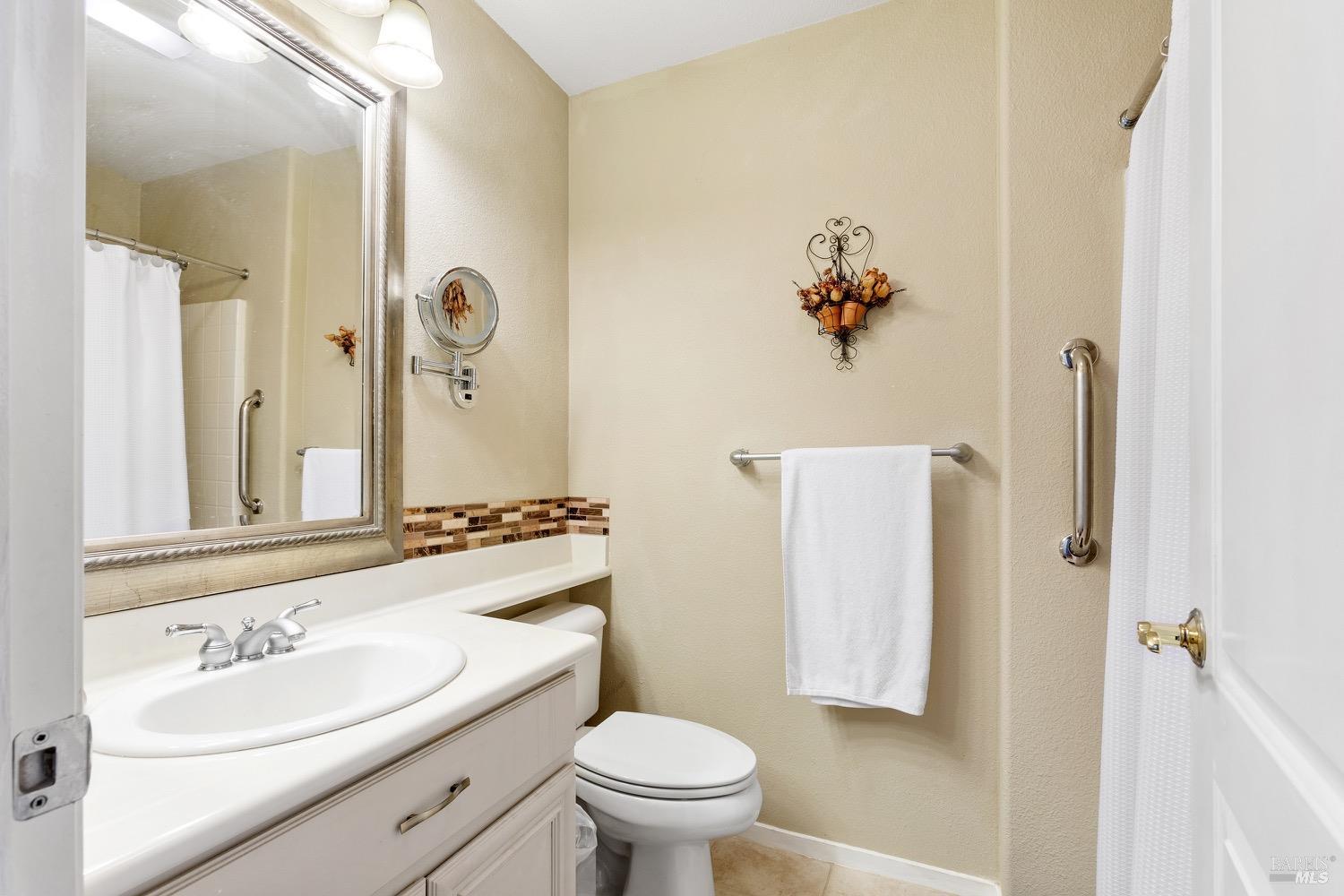 Detail Gallery Image 31 of 46 For 270 Rivercliff Dr, Rio Vista,  CA 94571 - 2 Beds | 2 Baths