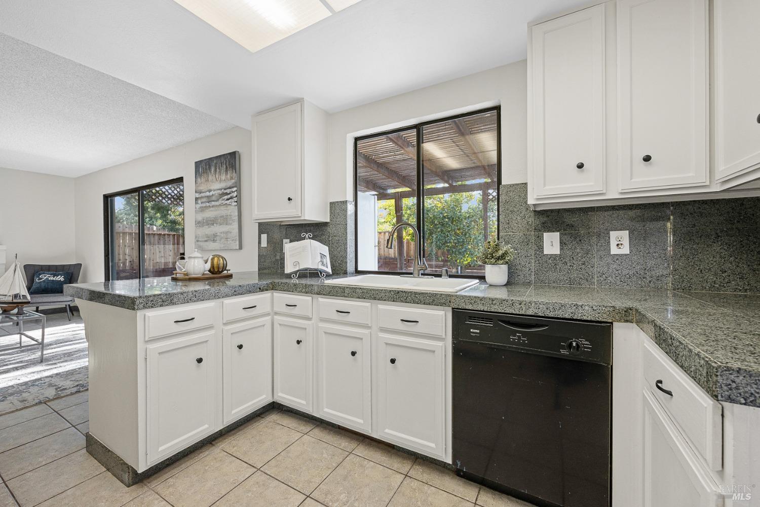 Detail Gallery Image 28 of 68 For 791 Valley Green Dr, Brentwood,  CA 94513 - 4 Beds | 2/1 Baths