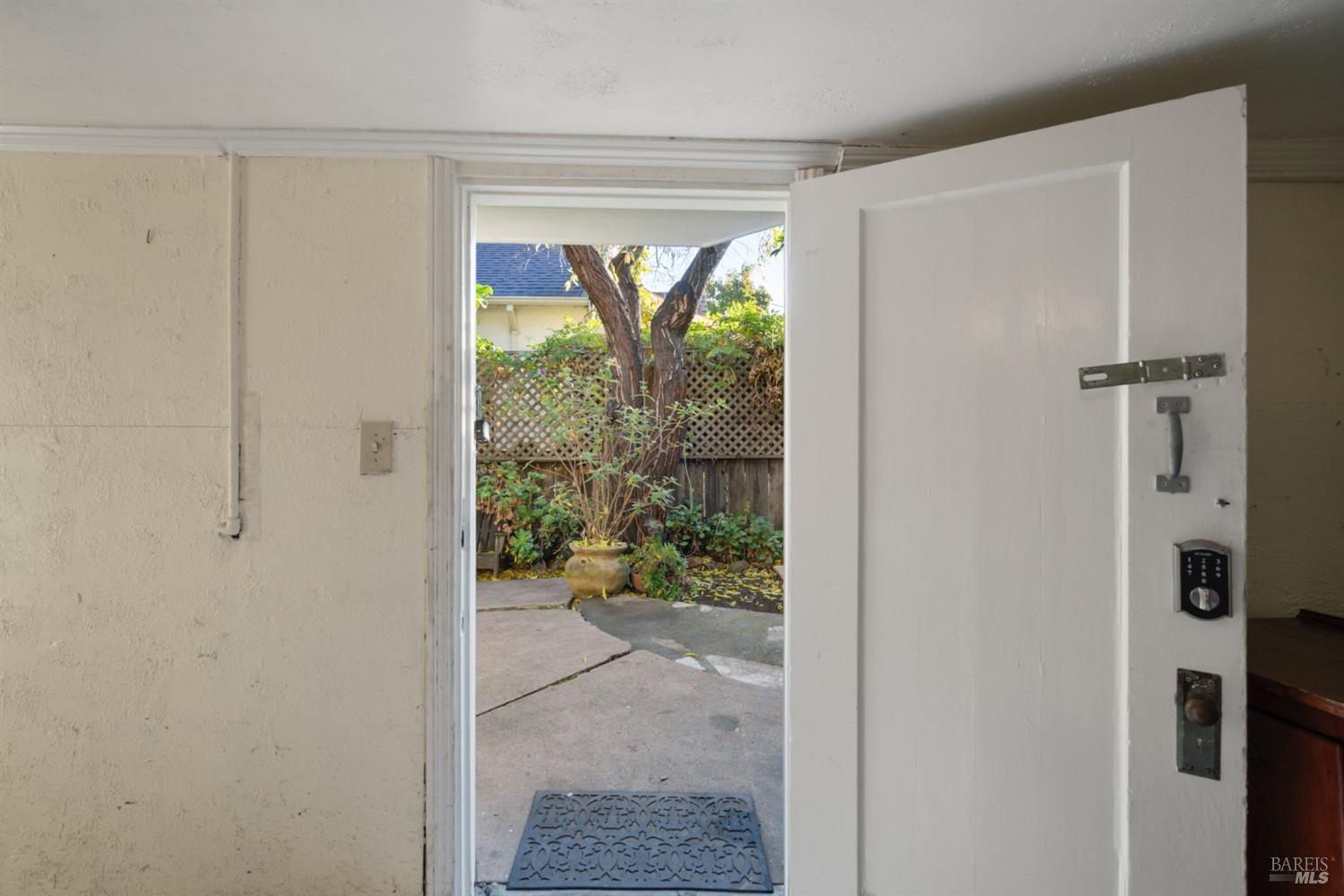 Detail Gallery Image 28 of 31 For 915 Carolina St, Vallejo,  CA 94590 - 3 Beds | 2/1 Baths