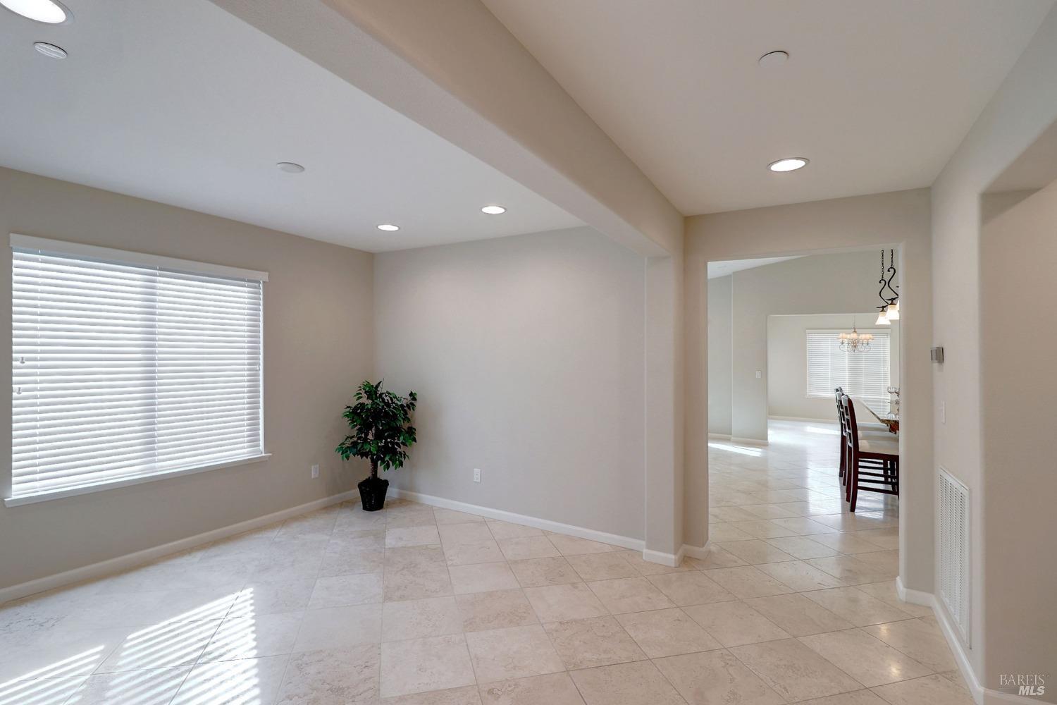 Detail Gallery Image 5 of 87 For 423 Eagle Crest Ct, Rio Vista,  CA 94571 - 2 Beds | 2 Baths