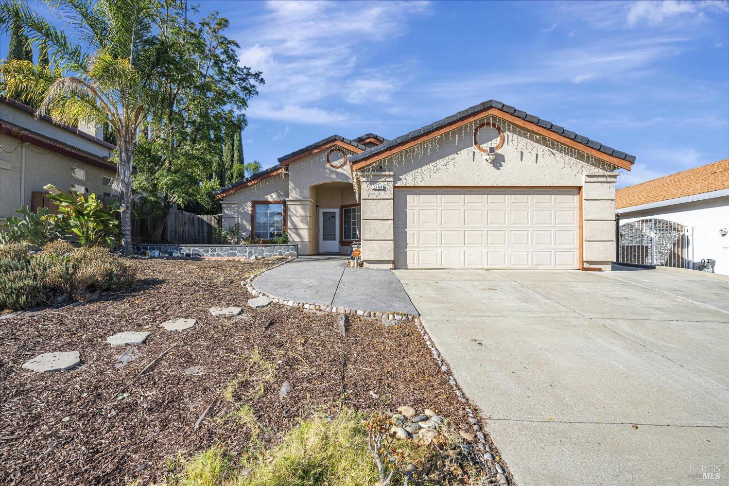 Detail Gallery Image 1 of 33 For 5104 Toyon Ct, Antioch,  CA 94531 - 4 Beds | 2 Baths