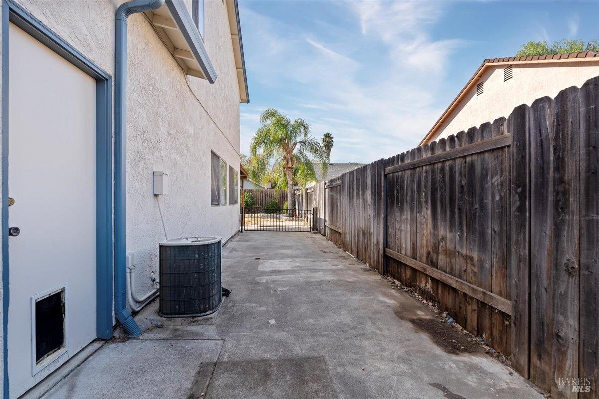 Detail Gallery Image 37 of 43 For 632 Piedmont Ct, Vacaville,  CA 95687 - 3 Beds | 2/1 Baths