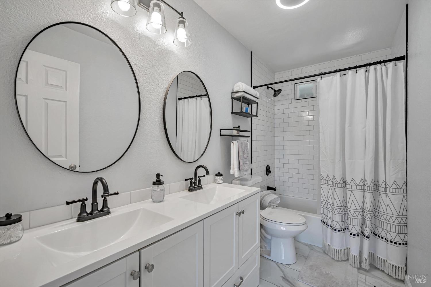 Detail Gallery Image 27 of 53 For 454 Shannon Ct, Windsor,  CA 95492 - 3 Beds | 1/1 Baths