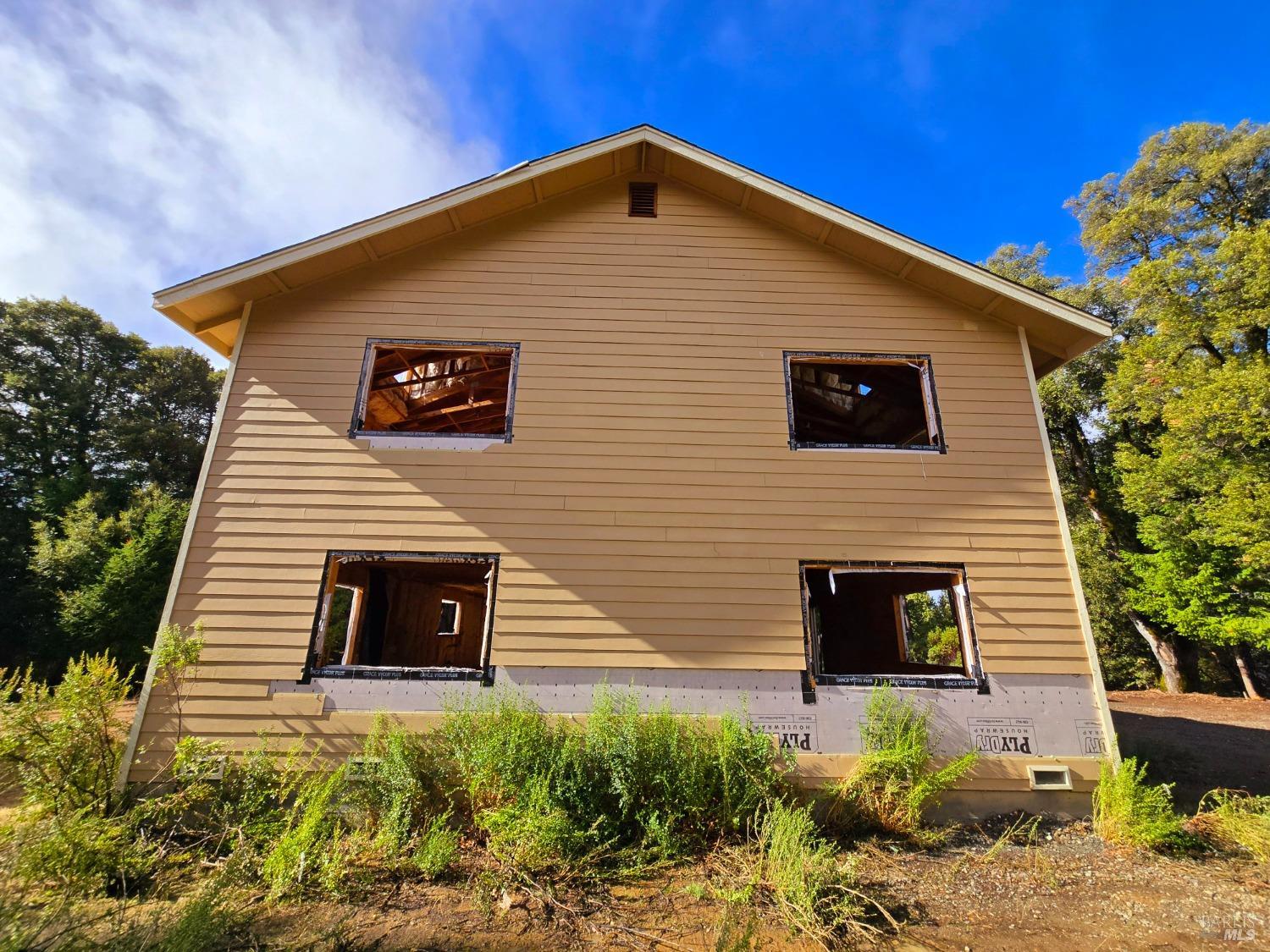 Detail Gallery Image 30 of 38 For 32120 Shimmins Ridge Rd, Willits,  CA 95490 - 3 Beds | 2 Baths