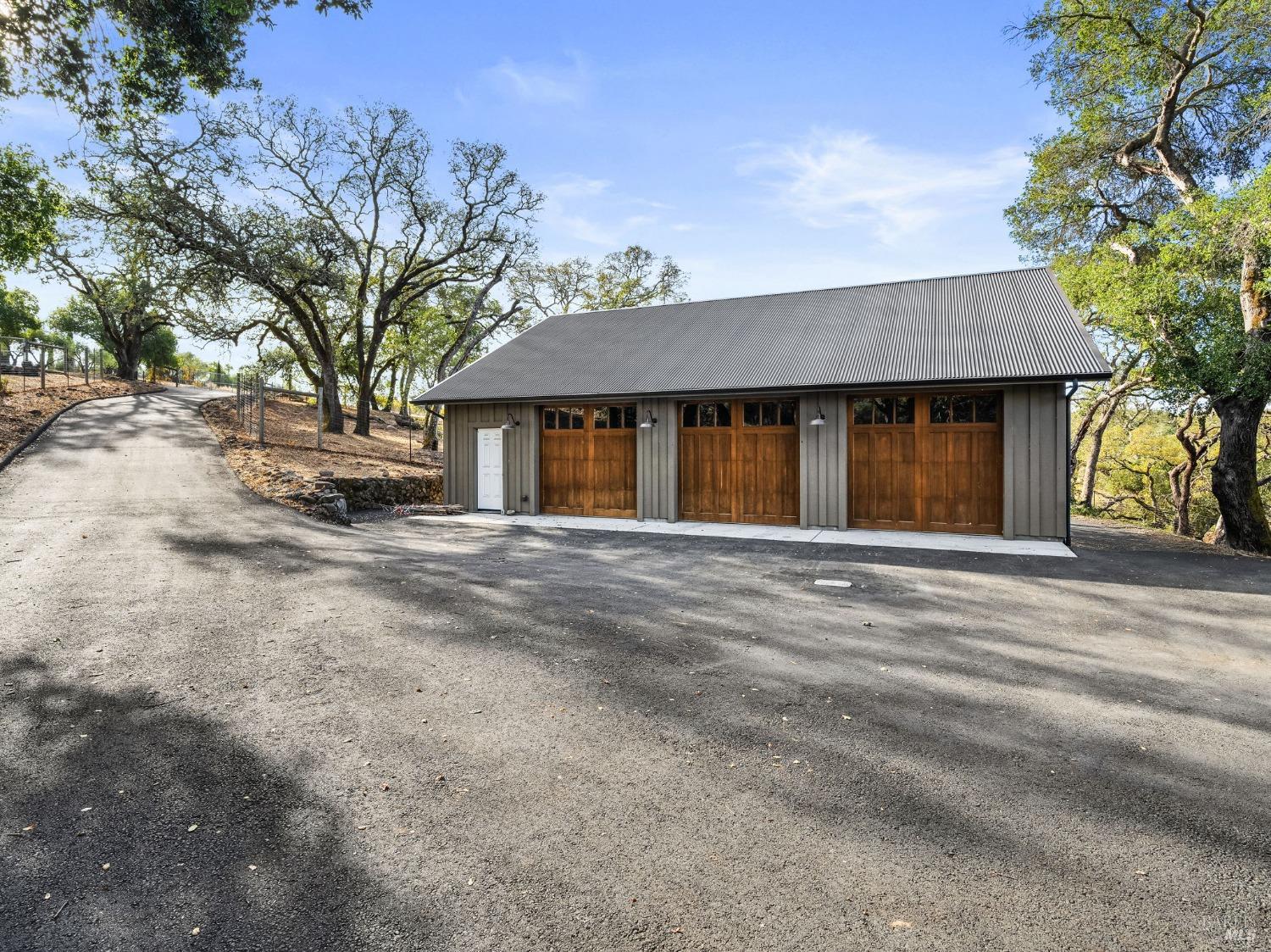 Detail Gallery Image 95 of 99 For 2275 Old Soda Springs Rd, Napa,  CA 94558 - 5 Beds | 6/1 Baths