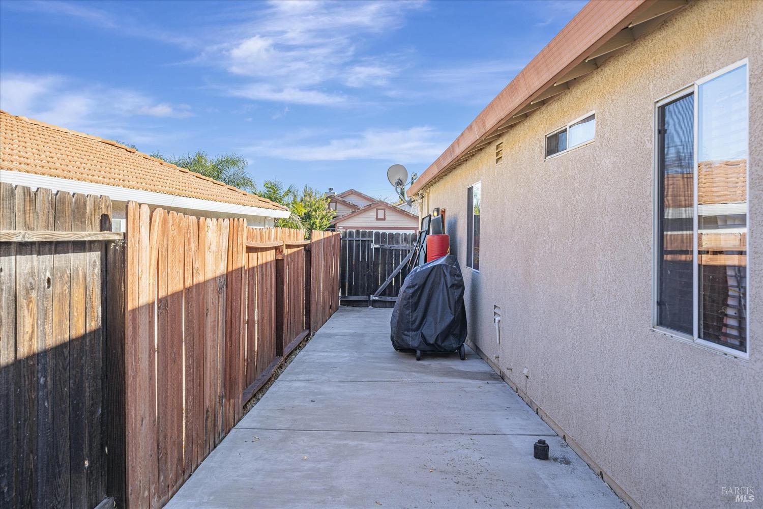 Detail Gallery Image 30 of 33 For 5104 Toyon Ct, Antioch,  CA 94531 - 4 Beds | 2 Baths