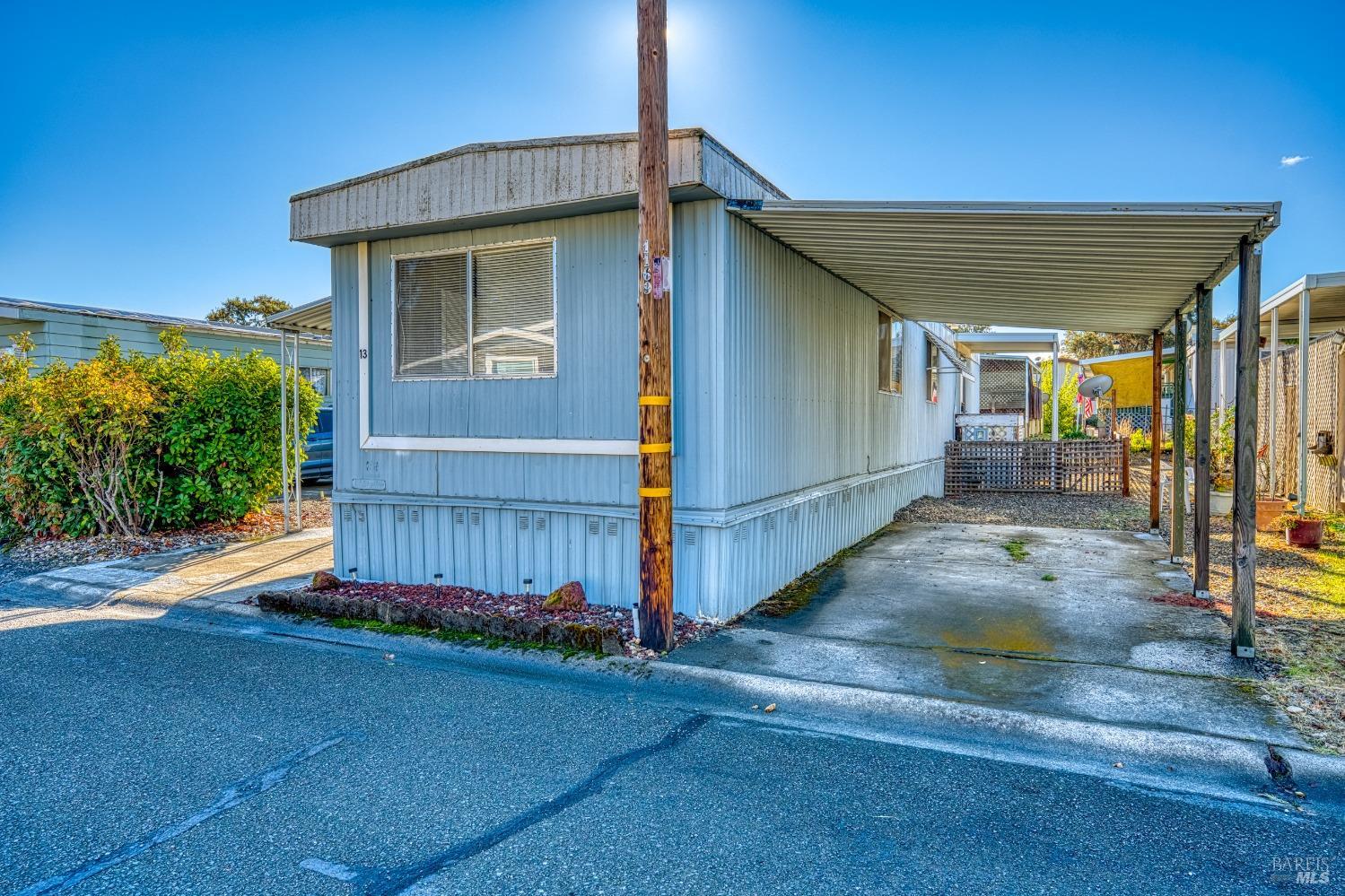 Detail Gallery Image 4 of 43 For 1025 Martin St 13, Lakeport,  CA 95453 - 2 Beds | 1 Baths