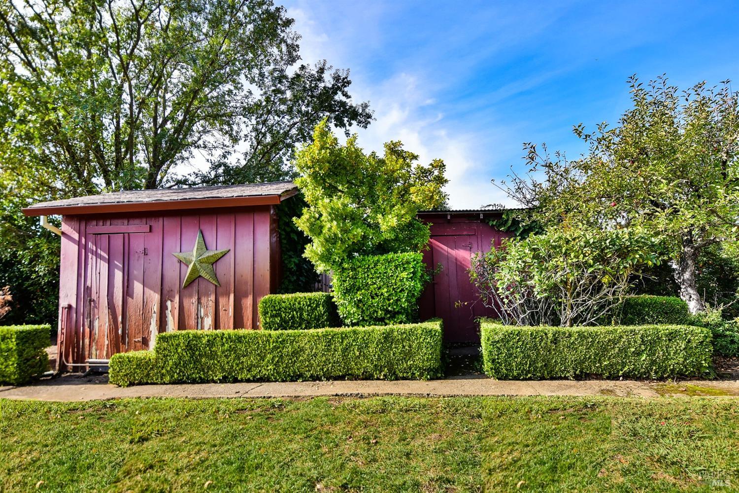 Detail Gallery Image 26 of 36 For 1440 Lovall Valley Rd, Sonoma,  CA 9476 - 2 Beds | 2 Baths