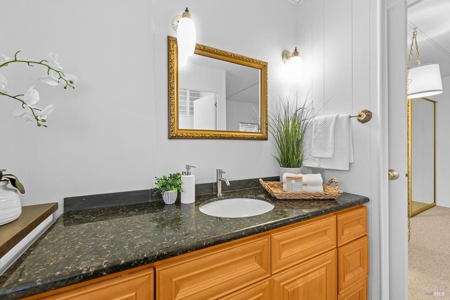 Detail Gallery Image 30 of 61 For 2064 Dalis Dr, Concord,  CA 94520 - 2 Beds | 2 Baths