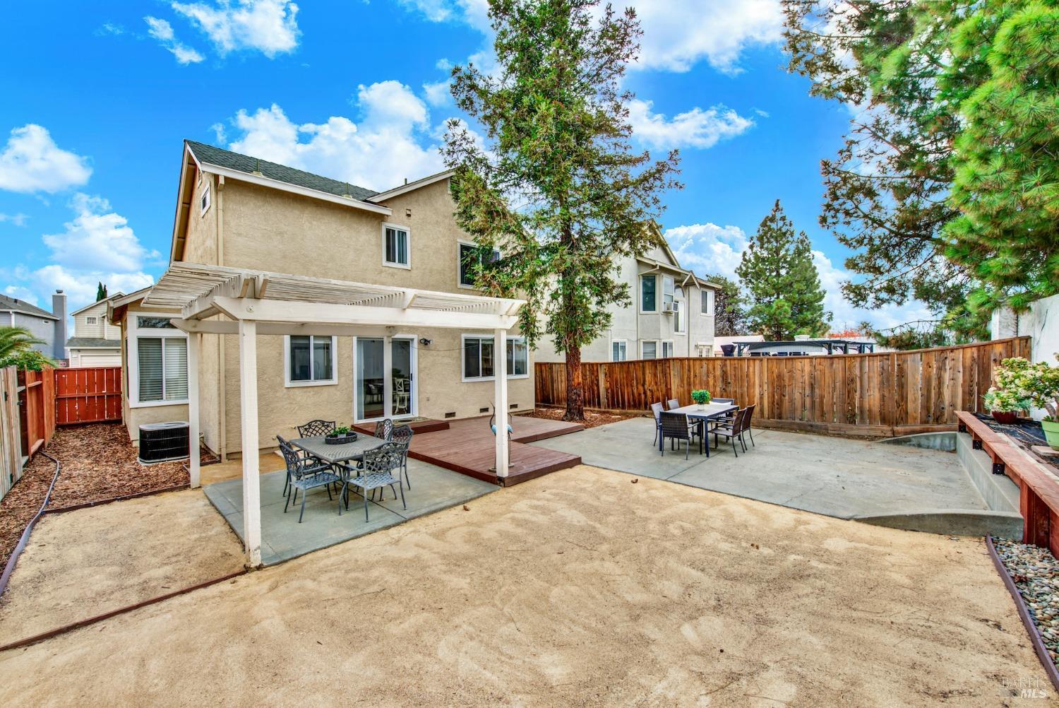 Detail Gallery Image 35 of 43 For 114 Birchwood Ct, Suisun City,  CA 94585 - 3 Beds | 2/1 Baths