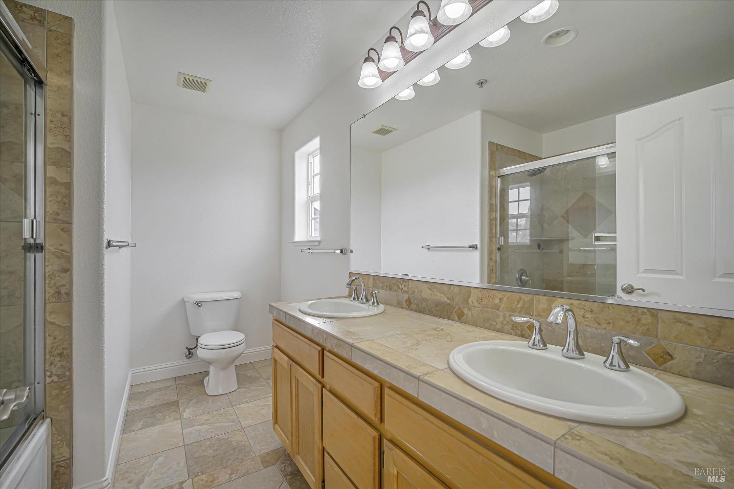 Detail Gallery Image 20 of 30 For 193 Johnson St, Windsor,  CA 95492 - 2 Beds | 2/1 Baths