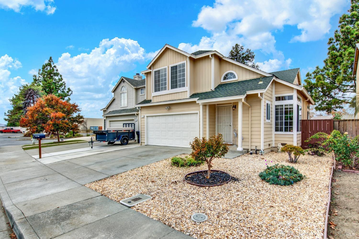 Detail Gallery Image 1 of 43 For 114 Birchwood Ct, Suisun City,  CA 94585 - 3 Beds | 2/1 Baths