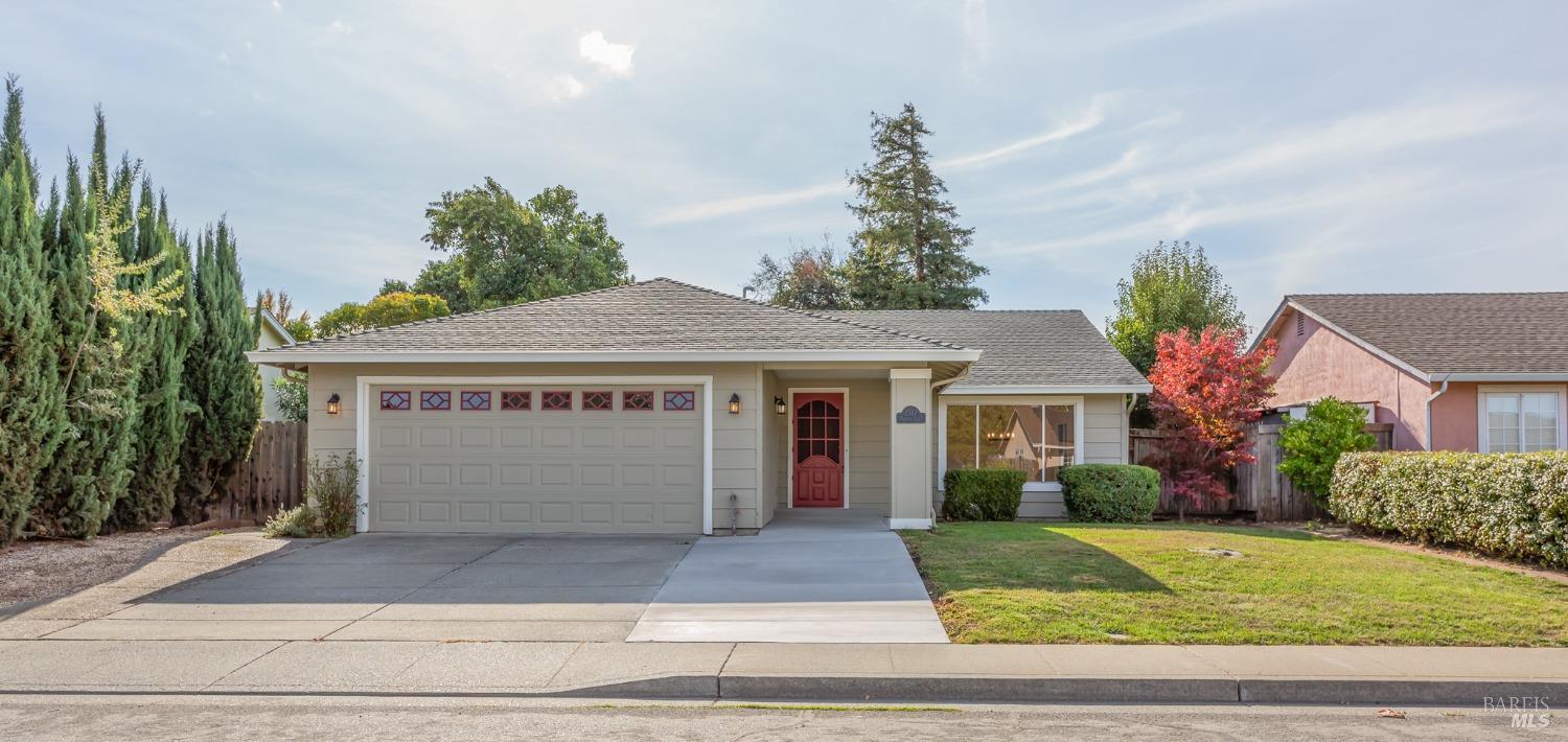 Detail Gallery Image 1 of 29 For 2517 Ericsson Ct, Fairfield,  CA 94533 - 3 Beds | 2 Baths