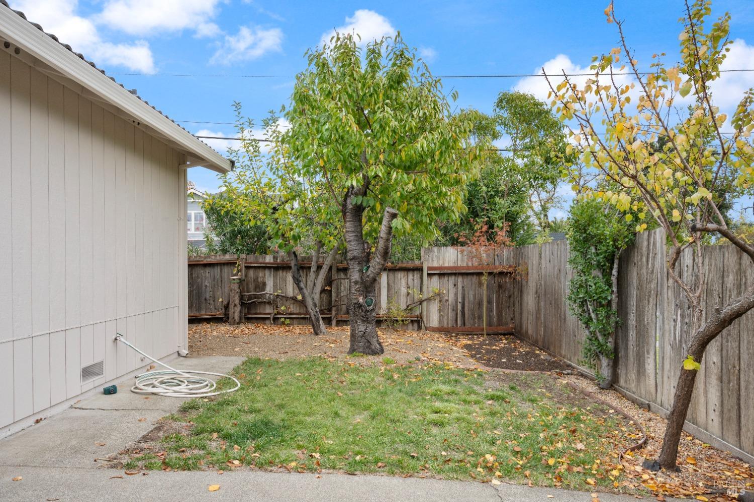 Detail Gallery Image 25 of 26 For 505 Fano Ln, Sonoma,  CA 95476 - 3 Beds | 2 Baths