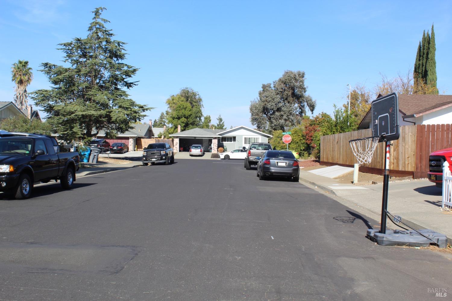 Detail Gallery Image 17 of 17 For 307 Livingston Ave, Vacaville,  CA 95687 - 3 Beds | 2 Baths