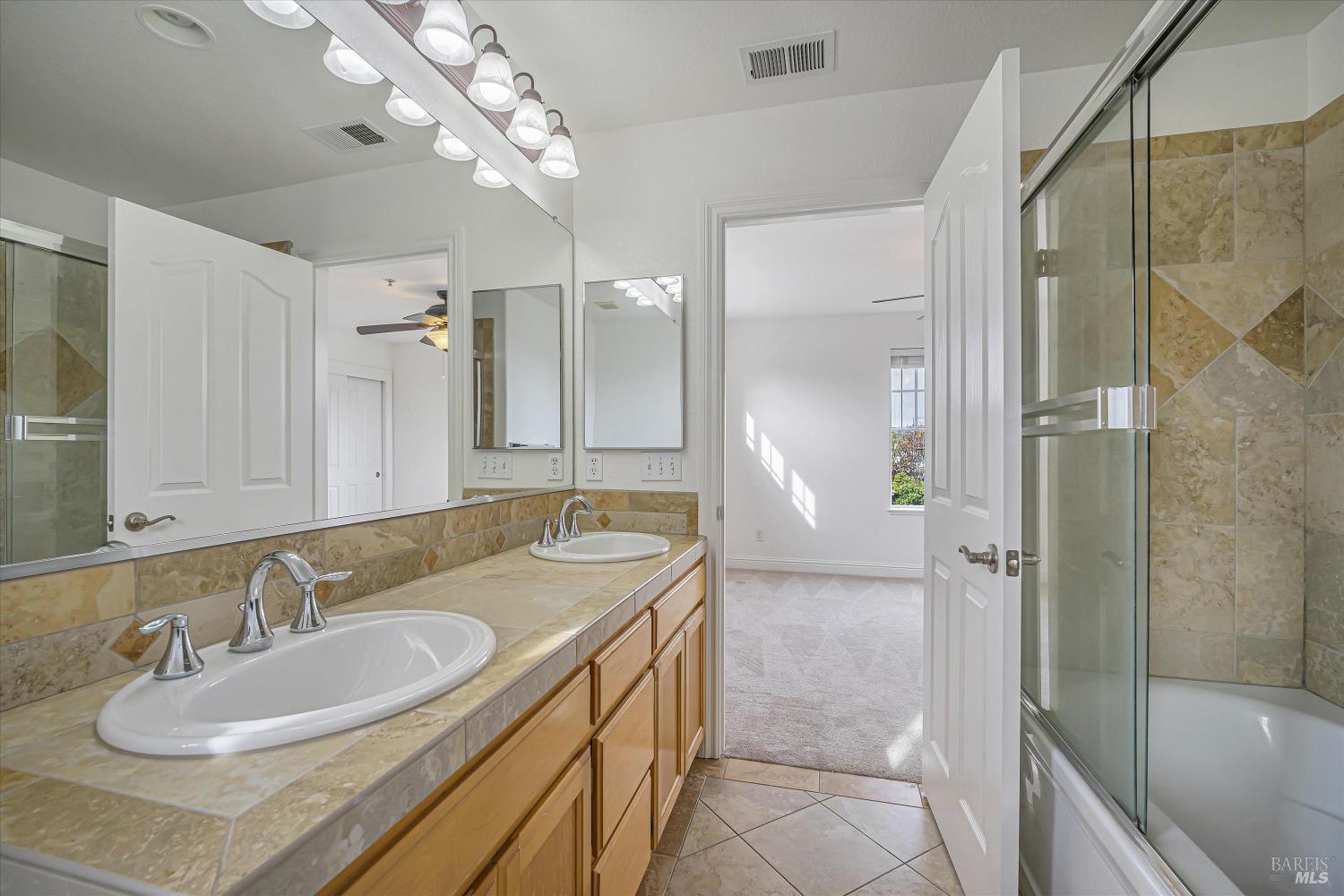 Detail Gallery Image 21 of 30 For 193 Johnson St, Windsor,  CA 95492 - 2 Beds | 2/1 Baths