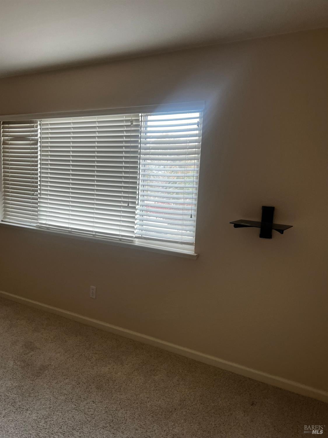 Detail Gallery Image 21 of 29 For 5074 Rowe Dr, Fairfield,  CA 94533 - 4 Beds | 2/1 Baths