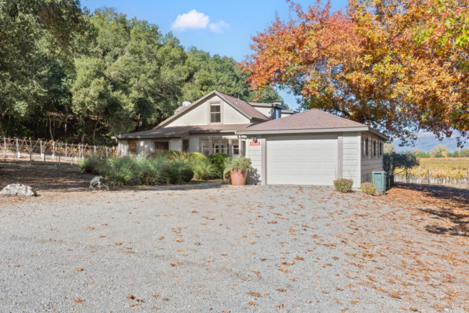 Detail Gallery Image 19 of 61 For 1201 Rogers Ln, Healdsburg,  CA 95448 - 3 Beds | 2 Baths