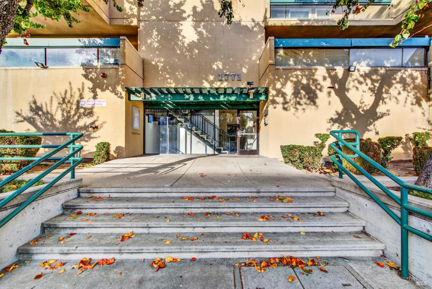 Detail Gallery Image 9 of 54 For 1771 Broadway St #226,  Concord,  CA 94520 - 1 Beds | 1 Baths