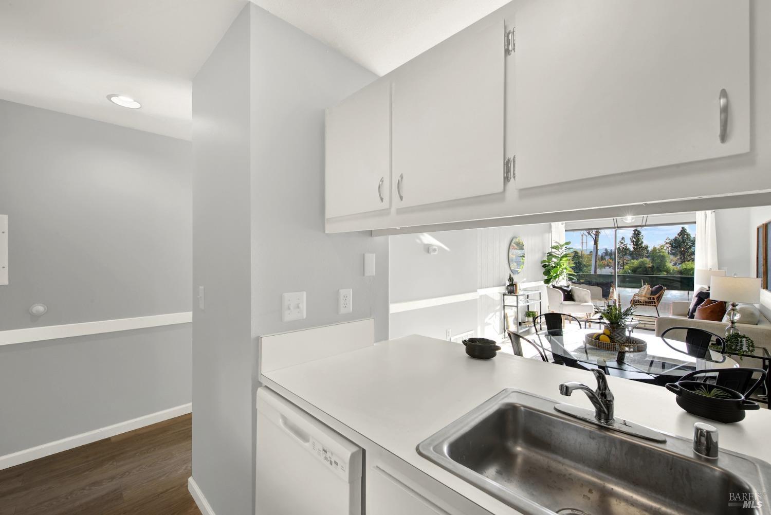 Detail Gallery Image 28 of 54 For 1771 Broadway St #226,  Concord,  CA 94520 - 1 Beds | 1 Baths