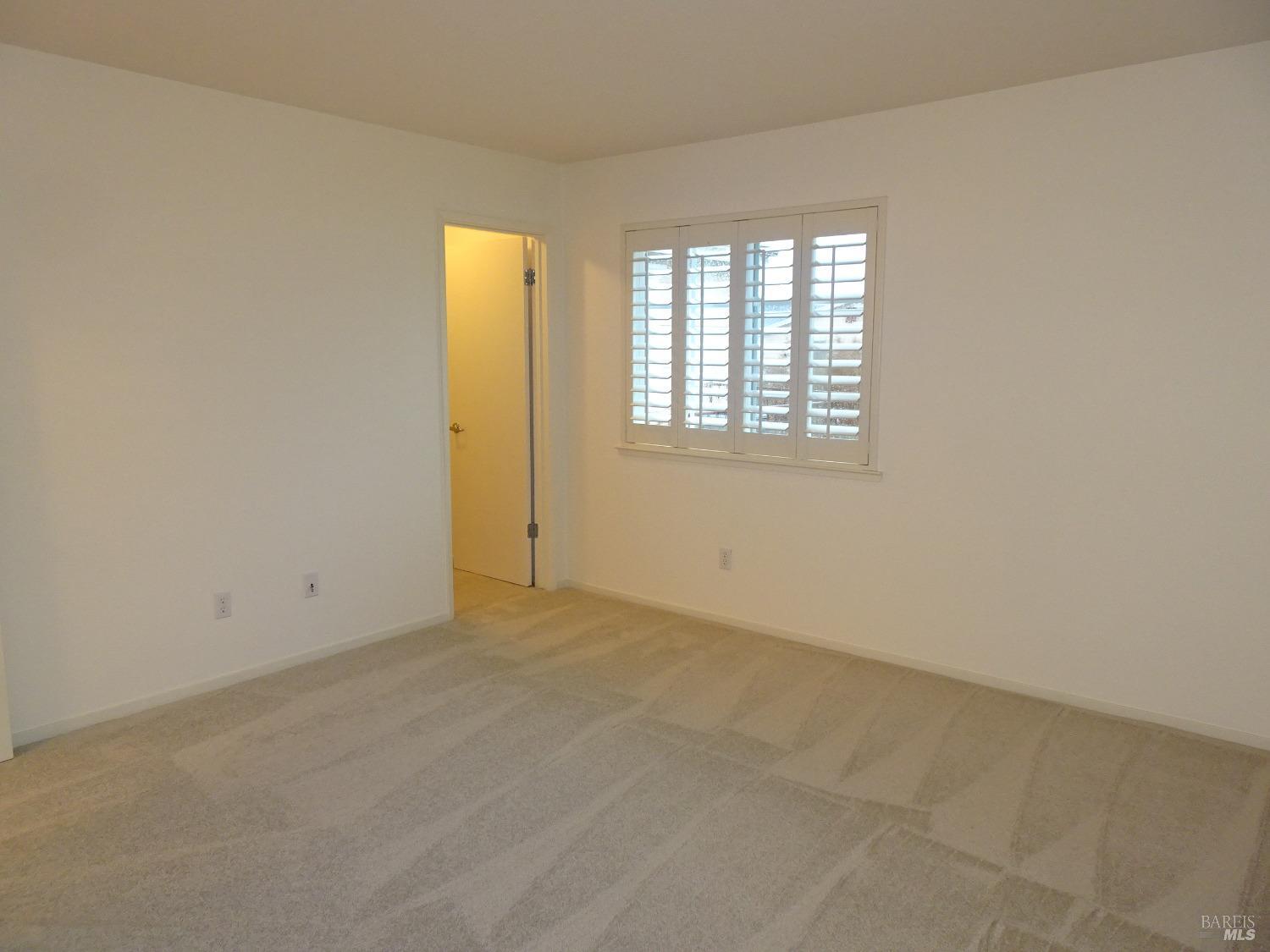 Detail Gallery Image 12 of 18 For 526 Entrada Dr #203,  Novato,  CA 94949 - 2 Beds | 1 Baths