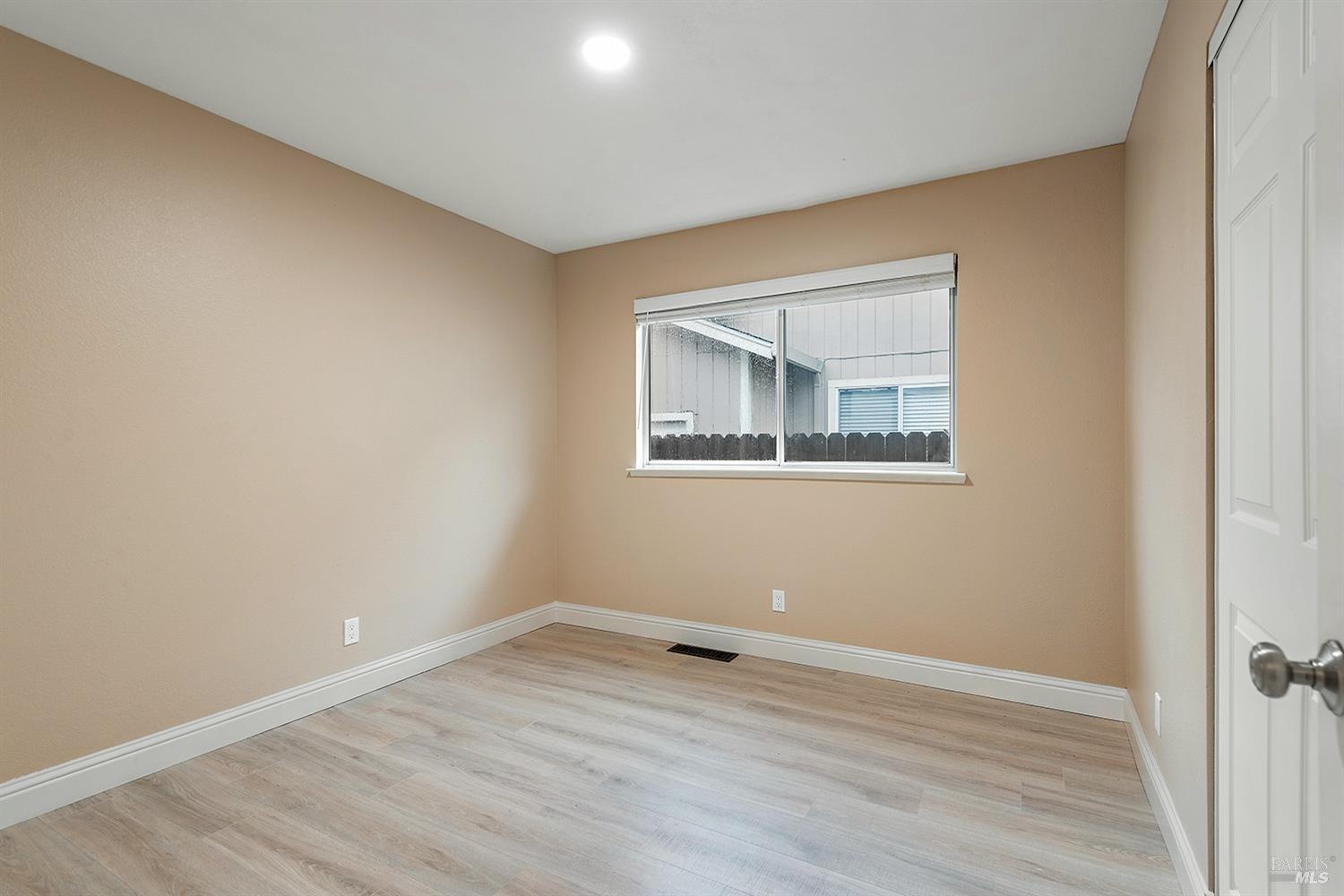 Detail Gallery Image 19 of 30 For 144 Fulton Pl, Windsor,  CA 95492 - 3 Beds | 2 Baths