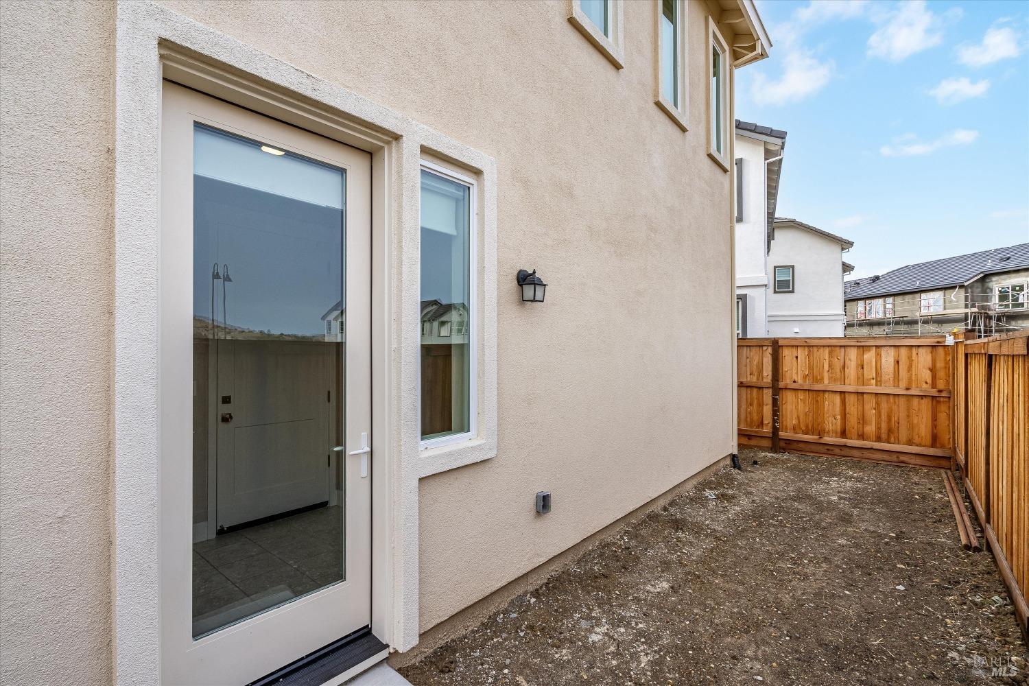 Detail Gallery Image 31 of 37 For 1588 Perennial Way, Fairfield,  CA 94533 - 3 Beds | 2/1 Baths