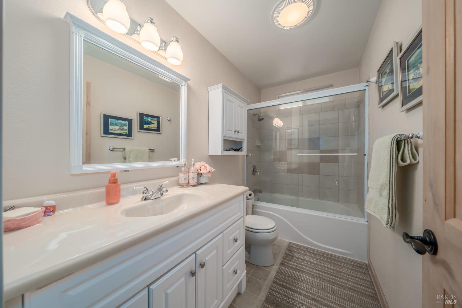 Detail Gallery Image 29 of 67 For 14274 Regina Way, Cobb,  CA 95426 - 3 Beds | 2/1 Baths