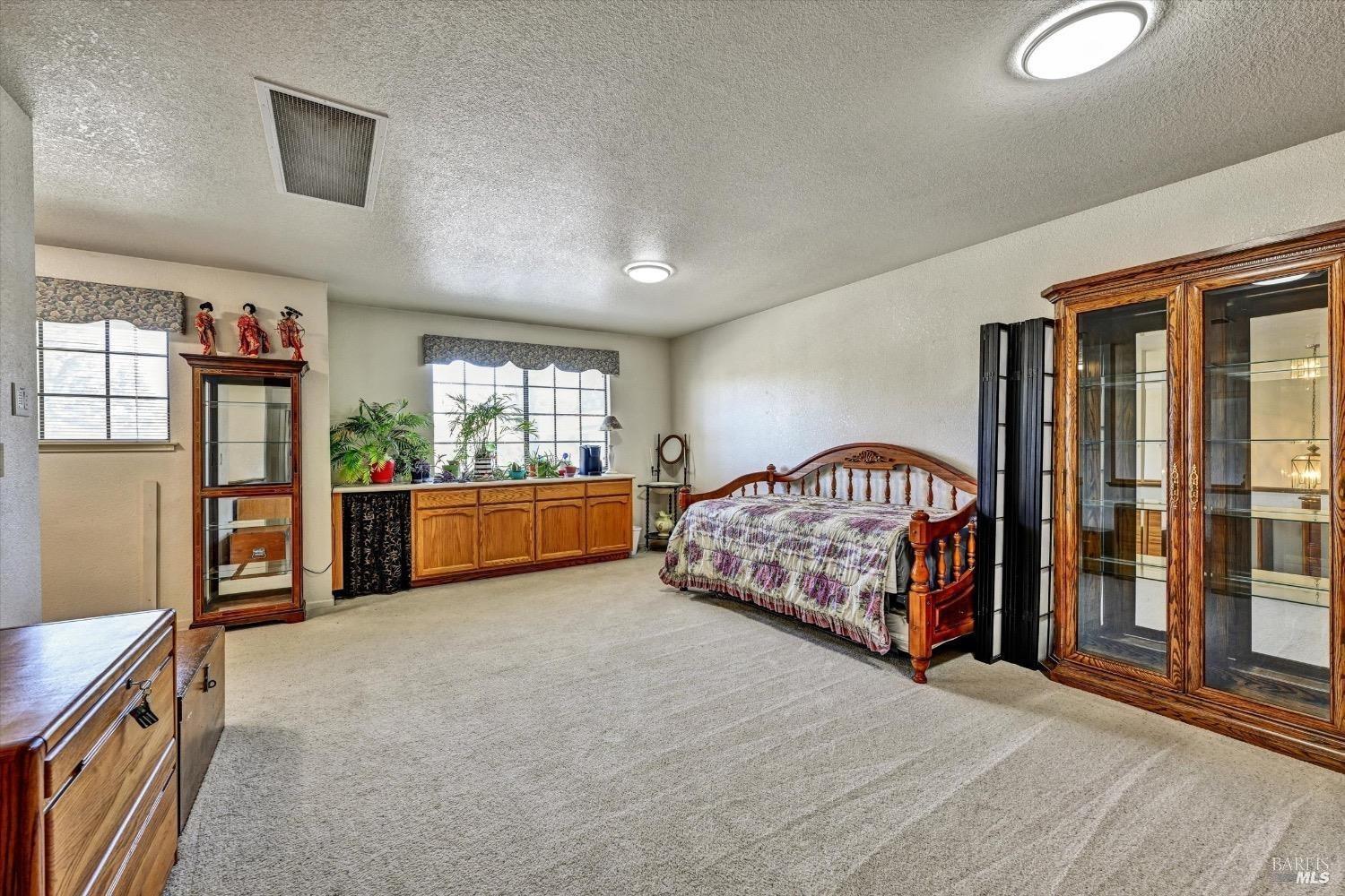 Detail Gallery Image 16 of 23 For 545 Fountain Way, Dixon,  CA 95620 - 3 Beds | 2/1 Baths