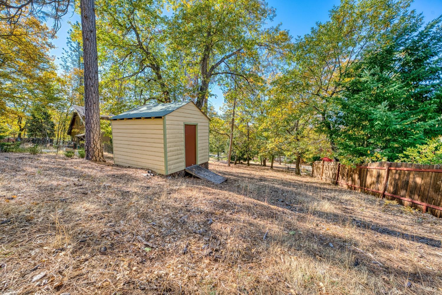 Detail Gallery Image 51 of 67 For 14274 Regina Way, Cobb,  CA 95426 - 3 Beds | 2/1 Baths