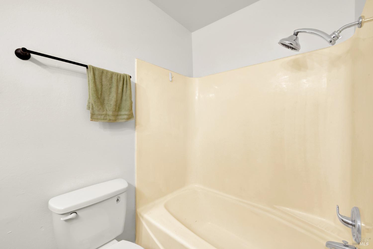 Detail Gallery Image 33 of 51 For 173 Edwin Dr, Vacaville,  CA 95687 - 3 Beds | 2 Baths