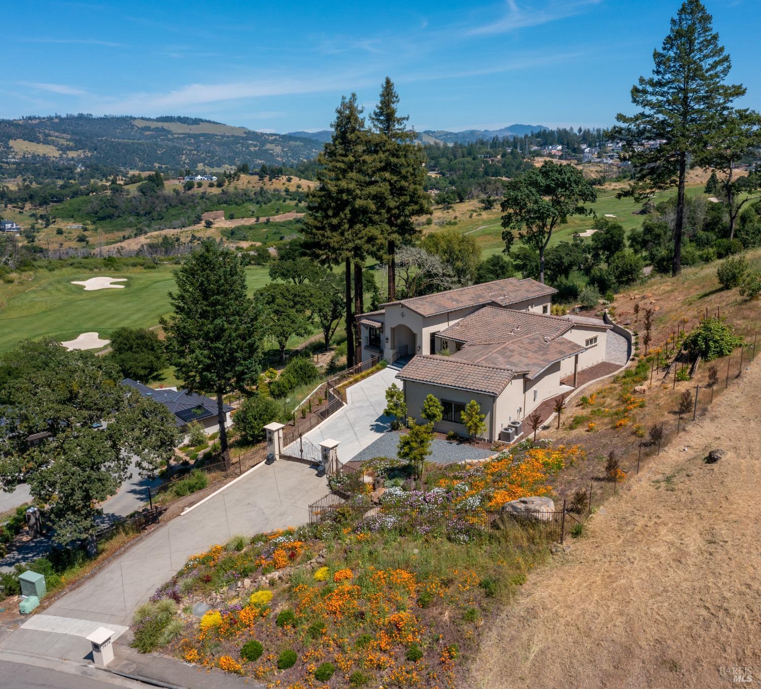 Detail Gallery Image 6 of 50 For 3936 Skyfarm Dr, Santa Rosa,  CA 95403 - 4 Beds | 4/1 Baths