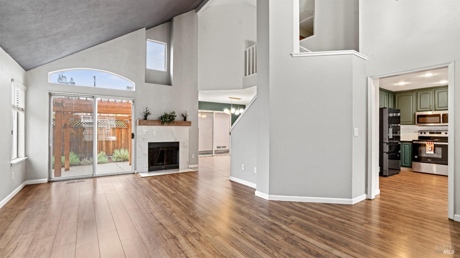 Detail Gallery Image 18 of 42 For 915 Beechwood Cir, Suisun City,  CA 94585 - 3 Beds | 2/1 Baths