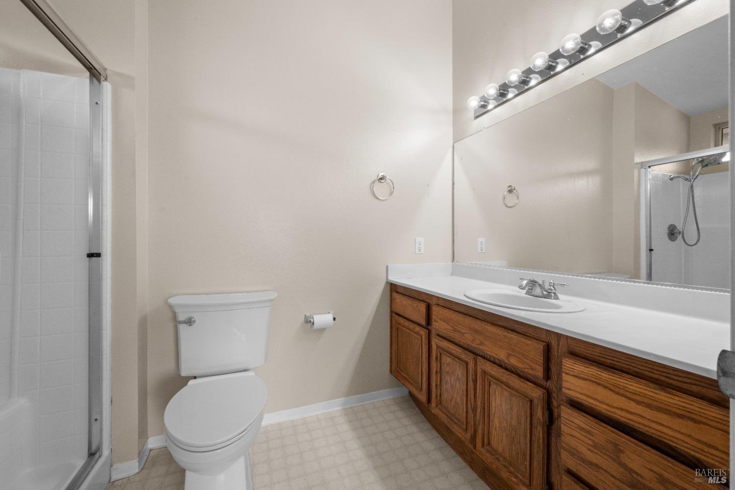 Detail Gallery Image 31 of 38 For 1071 La Contenta Ct, Windsor,  CA 95492 - 3 Beds | 2/1 Baths