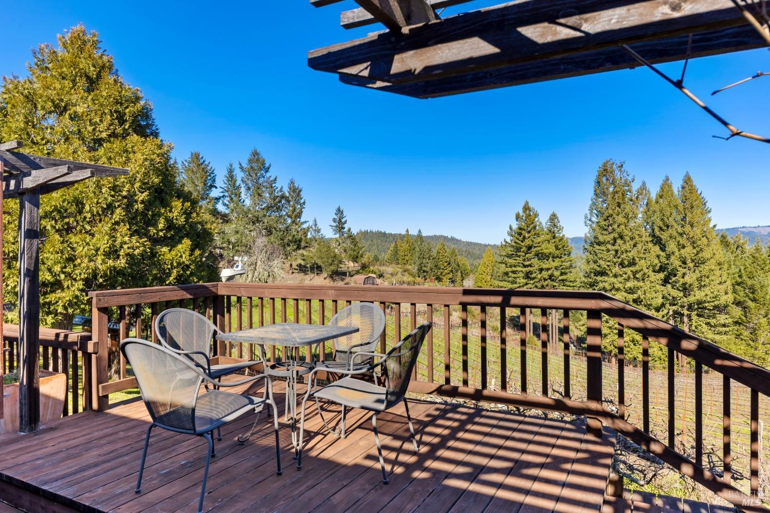 Detail Gallery Image 25 of 57 For 27700 Nash Mill Rd, Philo,  CA 95466 - 3 Beds | 2/1 Baths