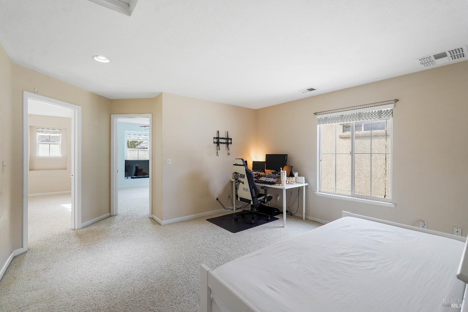 Detail Gallery Image 18 of 33 For 3155 Puffin Cir, Fairfield,  CA 94533 - 3 Beds | 2/1 Baths