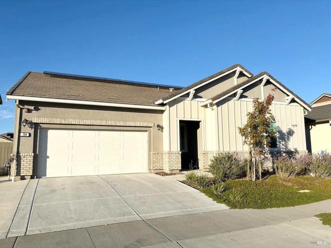 Detail Gallery Image 2 of 56 For 754 Hydrangea Dr, Vacaville,  CA 95687 - 3 Beds | 2/1 Baths