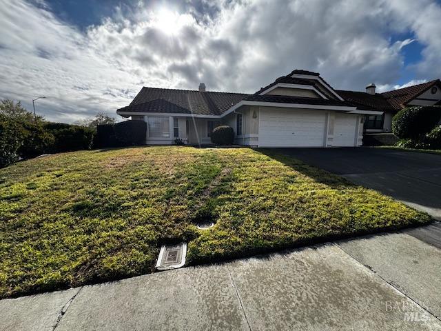 Detail Gallery Image 1 of 40 For 660 Harwinton Ct, Vacaville,  CA 95688 - 4 Beds | 2 Baths