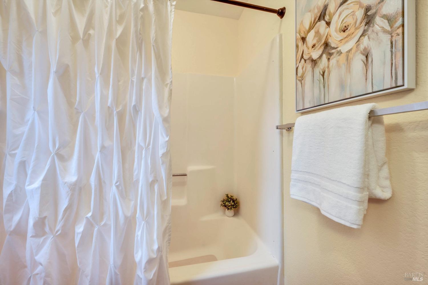 Detail Gallery Image 14 of 27 For 2791 Mcbride Ln #143,  Santa Rosa,  CA 95403 - 2 Beds | 2 Baths