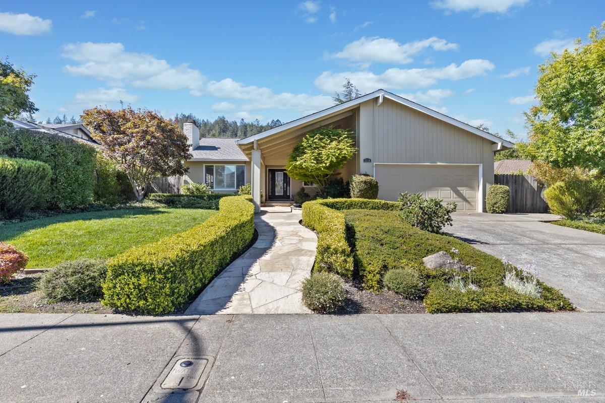 Detail Gallery Image 34 of 48 For 7310 Oakmont Dr, Santa Rosa,  CA 95409 - 3 Beds | 2 Baths