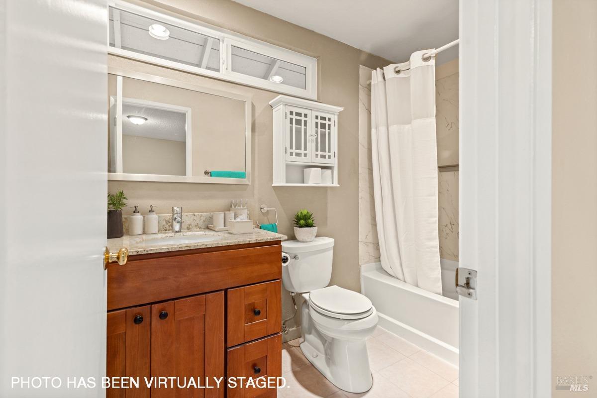 Detail Gallery Image 43 of 55 For 5674 Carriage Ln, Santa Rosa,  CA 95403 - 4 Beds | 2/1 Baths